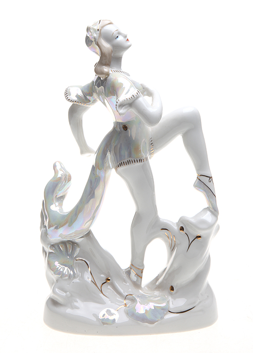 Статуэтка "Балерина-кошка". Фарфор, роспись, люстр. Дмитровский фарфоровый завод (Вербилки). СССР, 50 - 60-е гг. ХХ века - OZON.ru