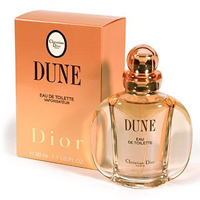 Christian Dior Dune. Туалетная вода, женская, 50млF006922009 Christian Dior Dune. Туалетная вода, женская, 50млF006922009Dune находится в гармонии с началом 90-ых, выражая потребность в спокойствии и возвращении к человеческим ценностям. Дюна эмансипирует женщин, усиливая их интуитивную сторону. Забудьте обо всем на некоторое время. Пристально взгляните на океан, обнимите руками ваши колени, расслабьтесь, наслаждайтесь тем, что вы наконец-то можете побыть собой… Необычный аромат несет терпкий соленый запах моря, смешавшийся с морским ветром и теплотой песчаных пляжей. Постоянно изменяющийся, пульсирующий аромат.Классификация аромата:восточный, ванильный. Пирамида аромата:Верхние ноты: бергамот, мандарин, красное дерево, альдегиды.Ноты сердца:жасмин, роза, иланг-иланг. Ноты шлейфа: ваниль, пачули, бензоин, сандал.Ключевые слова: Сладкий, теплый и чувственный. Характеристики:Производитель: Франция. Годвыпуска: 1991. Объем: 50 мл. Форма выпуска: флакон. Туалетная вода - один из самых популярных видов парфюмерной продукции. Туалетная вода содержит 4-10%парфюмерного экстракта. Главные достоинства данного типа продукции заключаются в доступной цене, разнообразии форматов (как правило, 30, 50, 75, 100 мл), удобстве использования (чаще всего - спрей). Идеальна для дневного использования. Товар сертифицирован.