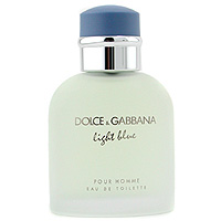 Dolce&Gabbana Туалетная вода Light Blue Pour Homme, мужская, 75 мл0737052079097 Dolce&Gabbana Туалетная вода Light Blue Pour Homme, мужская, 75 мл0737052079097Новый аромат искушения для мужчин, которым близок дух Средиземноморья.Дух Средиземноморья - побег из реального мира!Вас увлечет стиль Его жизни. Он живет как дыхание моря - ничем не связан, идет своим путем. Он чувственный, страстный и непосредственный. Он обладает врожденной сексуальностью. У него безупречный вкус. Он бежит от суеты жизни и наслаждается свежестью и глубиной моря…Дизайн флакона - сочетание классики с современностью. Свежесть матового стекла, цвет крышечки и упаковки и отражают неповторимую небесную лазурь.Классификация аромата: пряный фужер.Пирамида аромата· Верхние ноты: можжевельник, мандарин, бергамот, замороженный грейпфрут.· Ноты сердца: черный перец, розмарин, розовое дерево (палисандр).· Ноты шлейфа: ладан, дубовый мох.Ключевые слова: тонизирующий, искрящийся, чувственный, стильный, мужественный, жизнерадостный.Туалетная вода - один из самых популярных видов парфюмерной продукции. Туалетная вода содержит 4-10% парфюмерного экстракта. Главные достоинства данного типа продукции заключаются в доступной цене, разнообразии форматов (как правило, 30, 50, 75, 100 мл), удобстве использования (спрей). Идеальна для дневного использования.Товар сертифицирован.Уважаемые клиенты!Обращаем ваше внимание на возможные изменения дизайна упаковки.