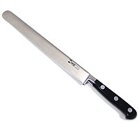 Нож для нарезки ветчины "Ivo" изготовлен из стали. Нож с удобной эргономичной  пластиковой ручкой, с длинным прямым лезвием будет  отличным помощником на вашей кухне.    Тщательно отобранное сырье и прекрасный дизайн ножей отвечает интересам самых  требовательных покупателей, а также профессиональных  поваров. Чтобы соответствовать этому стандарту, для изготовления ножей была выбрана  сталь высочайшего качества.  Отличительная особенность ножей фирмы - это безукоризненно острое лезвие, не  нуждающееся в заточке. Уход за ножами очень прост! Для  поддержания ножей в рабочем состоянии достаточно 1 раз в месяц обработать край лезвия  мусатом (специальным точилом). Для чистки ножей  подойдут неабразивные моющие средства.  Длина ножа: 36,5 см.