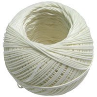 Нить кухонная Atlantis 100 м C845C845 Нить кухонная Atlantis 100 м C845C845Кухонная нить предназначена для связывания продуктов, которые могут разваливаться в процессе приготовления. Нить часто незаменима при запекании. Она станет отличным помощником на вашей кухне.Длина: 100 м. Стойкость к кипячению и жарке: 175°С.