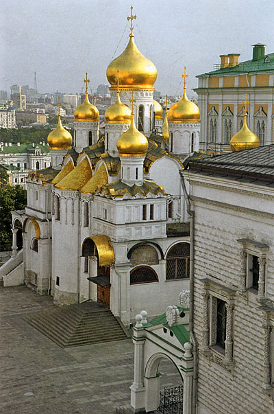 KremlzvestnyyIzvestnyy - Irina TarkhanovaYakubson