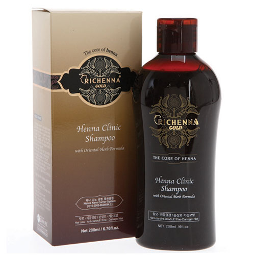 Richenna Шампунь для волос Gold, с хной и комплексом восточных трав, 200 мл09023 Richenna Шампунь для волос Gold, с хной и комплексом восточных трав, 200 мл09023Шампунь Richenna Gold с хной и комплексом восточных трав рекомендуется для жирных, нормальных волос и кожи головы. Мягко очищает волосы, эффективно снижает выпадение волос и предупреждает появление перхоти, регулирует работу сальных желез. Предотвращает ломкость, придает объем тонким волосам, а также сохраняет цвет окрашенных волос.Продукт обладает высокой вязкостью.Рекомендуется для ежедневного применения.Товар сертифицирован.