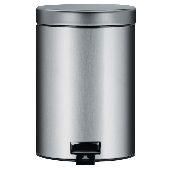 Мусорный бак Brabantia с педалью, цвет: матовый стальной, 3 л348945 Мусорный бак Brabantia с педалью, цвет: матовый стальной, 3 л348945Мусорный бак Brabantia изготовлен из антикоррозийной матовой стали. Особенности мусорного бака Brabantia: крышка закрывается бесшумно, плотно прилегает, предотвращая распространение запаха; пластиковый защитный ободок (не царапает пол); нескользящая основа; внутренняя корзина из пластика; снабжен пластиковой педалью; фирменные мусорные мешки в комплекте; гарантия от производителя 10 лет. Характеристики:Материал:сталь, пластик. Цвет:матовый стальной. Объем:3 л. Диаметр пластиковой корзины (по верхнему краю):15,5 см. Высота пластиковой корзины:19 см. Диаметр бака:16,5 см. Высота бака (с учетом крышки):24,5 см. Размер упаковки:21 см х 21 см х 27 см. Артикул:348945. Гарантия производителя: 5 лет.