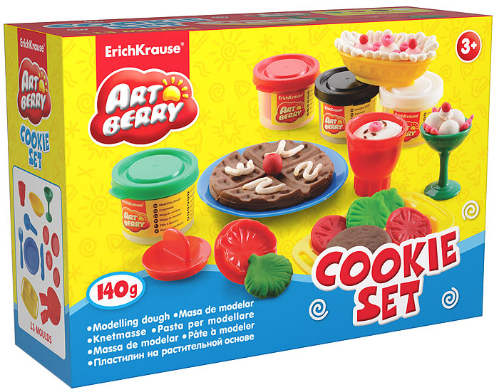 Набор для лепки (на растительной основе) Cookie Set, 4 цвета30375 Набор для лепки (на растительной основе) Cookie Set, 4 цвета30375Пластилин на растительной основе Cookie Set - увлекательная игрушка, развивающая у ребенка мелкую моторику рук, воображение и творческое мышление. Пластилин легко разминается, не липнет к рукам и рабочей поверхности, не пачкает одежду. Цвета смешиваются между собой, образуя новые оттенки. Пластилин застывает на открытом воздухе через 24 часа. Набор содержит пластилин 4 цветов (белого, красного, коричневого, ярко-зеленого), вафельницу, поднос с ручками, овальную тарелочку, круглую тарелочку, вилочку, ножик, ложечку, бокал, чашку, 4 фигурных штампа. Пластилин каждого цвета хранится в отдельной пластиковой баночке. С пластилином на растительной основе Cookie Set ваш ребенок будет часами занят игрой. Характеристики:Общий вес пластилина: 140 г. Диаметр вафельницы: 8 см. Средний размер штампа: 3,5 см x 3,5 см x 2,5 см. Высота бокала: 4,5 см. Высота чашки: 4 см. Размер подноса: 10,5 см x 6,5 см x 1,5 см. Диаметр круглой тарелки: 10 см. Размер овальной тарелки: 8 см x 3,5 см x 2,5 см. Размер упаковки: 16 см x 11,5 см x 4 см. Изготовитель: Россия.