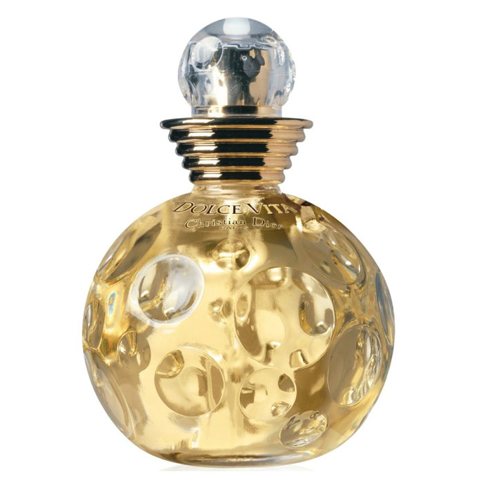 Christian Dior Dolce Vita. Туалетная вода, женская, 50млF061022009 Christian Dior Dolce Vita. Туалетная вода, женская, 50млF061022009Christian Dior Dolce Vita - изысканный, мягкий, чувственный, теплый, цветочный аромат. Dolce Vita - это аромат счастья и наслаждения жизнью, символизирующий вечную женственность. Как переливающийся светящийся шар, флакон Dolce Vita соединяет в себе прекрасное мастерство ювелира и парфюмера. Классификация аромата: восточный.Верхние ноты: кардамон, грейпфрут, персик, бергамот.Ноты сердца:красное дерево, магнолия, корица, лилия.Ноты шлейфа:кедровое дерево, ваниль, сандал.Ключевые слова:Роскошный, сладкий, яркий! Характеристики:Объем: 50 мл. Производитель: Франция. Туалетная вода - один из самых популярных видов парфюмерной продукции. Туалетная вода содержит 4-10%парфюмерного экстракта. Главные достоинства данного типа продукции заключаются в доступной цене, разнообразии форматов (как правило, 30, 50, 75, 100 мл), удобстве использования (чаще всего - спрей). Идеальна для дневного использования. Товар сертифицирован.