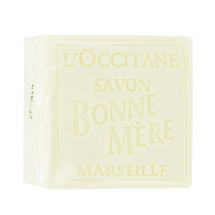 Мыло LOccitane Молоко, 100 г244791 Мыло LOccitane Молоко, 100 г244791Туалетное мыло LOccitane Молоко изготовлено на натуральной растительной основе с соблюдением древнейших марсельских традиций. Добавленные в состав мыла минеральные пигменты деликатно окрашивают его в нежный цвет. Характеристики:Вес: 100 г. Артикул: 244791. Производитель: Франция. Товар сертифицирован. Loccitane (Локситан) - натуральная косметика с юга Франции, основатель которой Оливье Боссан. Название Loccitane происходит от названия старинной провинции - Окситании. Это также подчеркивает идею кампании - сочетании традиций и компонентов из Средиземноморья в средствах по уходу за кожей и для дома. LOccitane использует для производства косметических средств натуральные продукты: лаванду, оливки, тростниковый сахар, мед, миндаль, экстракты винограда и белого чая, эфирные масла розы, апельсина, морская соль также идет в дело. Специалисты компании с особой тщательностью отбирают сырье. Учитывается множество факторов, от места и условий выращивания сырья до времени и технологии сборки.