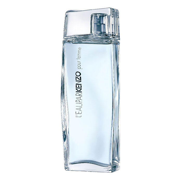 Kenzo Туалетная вода LEau Par Kenzo, женская, 100 мл79183300 Kenzo Туалетная вода LEau Par Kenzo, женская, 100 мл79183300Все началось с любви Kenzo к воде... источнику жизни во вселенной. Аромат Leau Par Pour Femme - это именно она, вода, простая, кристально чистая и искренняя.Классификация аромата: цветочный, цитрусовый.Верхние ноты: мята, мандарин, сирень, тростник.Ноты сердца: белый персик, амариллис, водяная лилия, перец.Ноты шлейфа: ваниль, мускус, кедр.Ключевые словаНежный, прохладный, свежий, чувственный, легкий!Туалетная вода - один из самых популярных видов парфюмерной продукции. Туалетная вода содержит 4-10%парфюмерного экстракта. Главные достоинства данного типа продукции заключаются в доступной цене, разнообразии форматов (как правило, 30, 50, 75, 100 мл), удобстве использования (чаще всего - спрей). Идеальна для дневного использования. Товар сертифицирован.