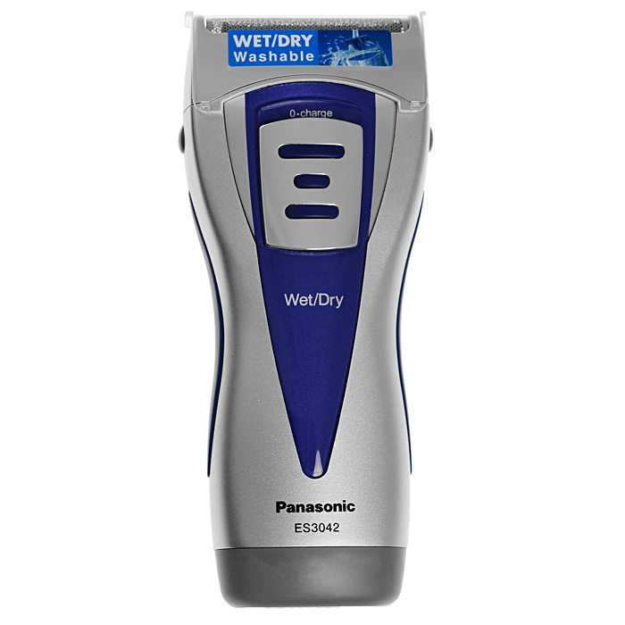 Panasonic ES-3042S520ES3042S520 Panasonic ES-3042S520ES3042S520Электробритва Panasonic ES-3042 для стрижки волос имеет две бреющие сетки и расположенный между ними триммер обеспечивают эффективное и быстрое сбривание даже жесткой, густой или вьющейся бороды. Электробритва оснащена плавающей бреющей головкой, которая точно повторяет любые контуры лица, что делает процесс бритья простым и комфортным.Одинарная бритвенная системаЭргономичный дизайнУдобная нескользящая рукоятка электробритвы с вставками из эластомераДолговечный Ni - Mh (никель-металл-гидридный) аккумуляторАдаптация к любому напряжению (при зарядке)Тройная бритвенная системаТщательное бритье без порезов кожиСамые острые внутренние лезвия с заточкой 30°Простая чистка при помощи жидкого мылаИндукционная зарядная системаЧистое и комфортное бритье WET/DRY - сухое и влажноеСамая подвижная в мире плавающая головка