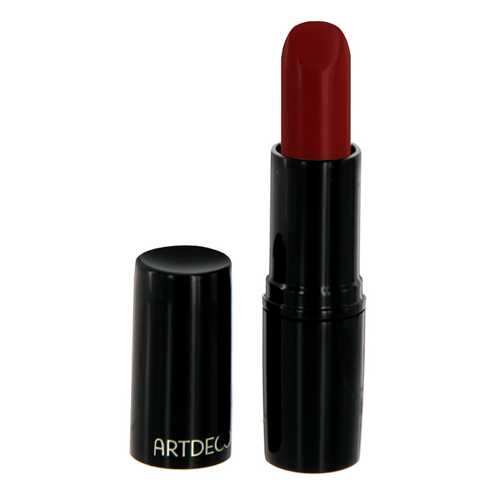 Artdeco Помада для губ увлажняющая Perfect Color, тон №05, 4 г13.05 Artdeco Помада для губ увлажняющая Perfect Color, тон №05, 4 г13.05Увлажняющая помада Artdeco Perfect Color создает совершенный цвет на ваших губах.Текстура нежнейшего крема дарит несказанное удовольствие и комфорт! Помада обладает стойкостью и содержит специальные пигменты для более ровного нанесения.Ее так легко нанести, что зеркало не обязательно, это изумительный микс помады и блеска! Элегантный дизайн делает продукт изысканным.Товар сертифицирован.