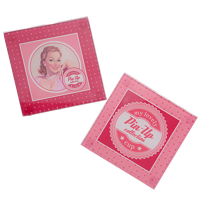 Набор подставок под кружки Pin-up collection, 2 шт. 2784727847 Набор подставок под кружки Pin-up collection, 2 шт. 2784727847Набор Pin-up collection выполнен из стекла, включает две подставки розовых оттенков, на которых изображены девушка и надпись My lovely pin-up collection cup. Такие подставки защищиают поверхность стола от загрязнений и воздействия высоких температур напитка. Яркий дизайн подставок украсит интерьер вашей кухни и привнесет индивидуальности в обычную сервировку стола. Характеристики:Материал: стекло. Размер подставки: 9 см х 9 см х 0,5 см. Комплектация:2 шт. Размер упаковки:9 см х 9 см х 1 см. Производитель: Китай. Артикул:27847.