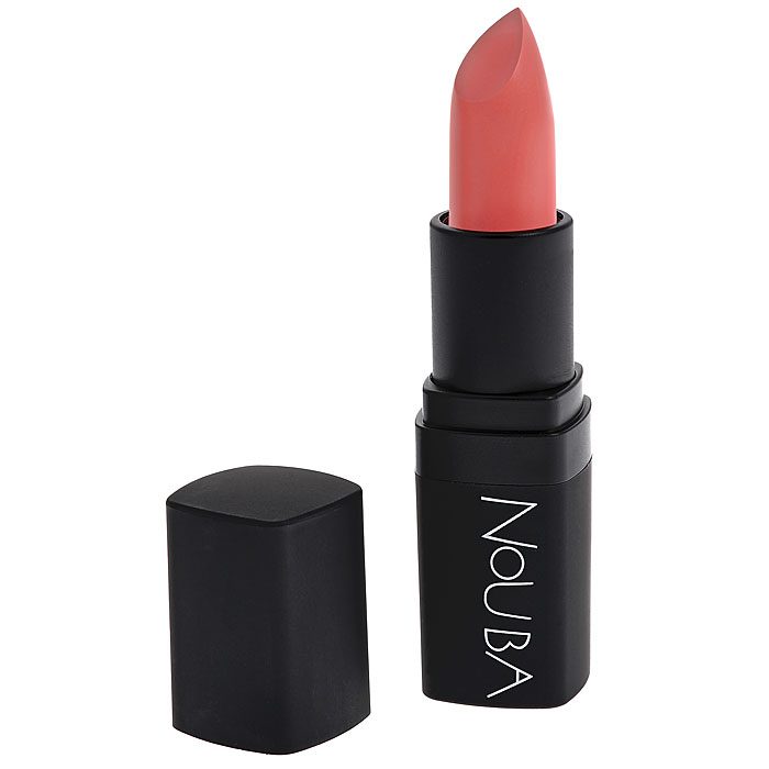 Nouba Помада для губ Plumping Gloss Stick, увеличивающая объем, тон №408, 4 млN38408 Nouba Помада для губ Plumping Gloss Stick, увеличивающая объем, тон №408, 4 млN38408Кремовая увлажняющая помада для губ Nouba Plumping Gloss Stick с эффектом влажных губ создает чувственные, притягательные образы. В ее составе воски, олигопептиды, гиалуроновая кислота и касторовое масло, надежно защищающие и ухаживающие за нежной кожей губ. Для создания эффекта чувственных пухлых губ. Характеристики:Объем: 4 мл. Тон: №408. Производитель: Италия. Артикул: N38408. Товар сертифицирован.