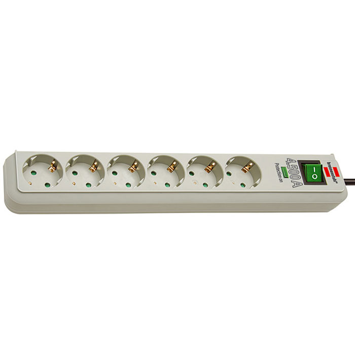Brennenstuhl Eco-Line сетевой фильтр на 6 розеток, Light Grey1159750015 Brennenstuhl Eco-Line сетевой фильтр на 6 розеток, Light Grey1159750015Сетевой фильтр на 6 розеток Brennenstuhl Eco-Line защищает устройства от скачков напряжения. Фильтр оснащен индикатором активного состояния защиты от скачков напряжения. Гнезда розеток защищены от детей и расположены под углом 45°.Тип кабеля: H05VV-F 3G1,5