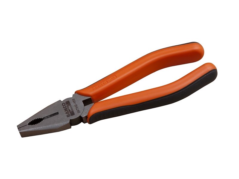 Плоскогубцы универсальные Bahco Ergo. 2678 G-1802678 G-180 Плоскогубцы универсальные Bahco Ergo. 2678 G-1802678 G-180Двухкомпонентные рукоятки из жесткого полипропилена с накладками из термопластмассы обеспечивают надежный захват. Режущие кромки позволяют резать такие твердые материалы как рояльная проволока и пружинная стальная проволок. Поверхности губок хорошо подходят для захвата деталей плоской и круглой формы. Шарнир с уменьшенным расстоянием от оси до режущих кромок дает большое отношение длин рычагов и повышает режущую способность. Характеристики: Материал: сталь, полипропилен, термопластик. Длина: 18 см. Размер упаковки: 18 см х 2 см х 7 см.