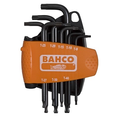 Набор шестигранников Bahco(Torx), 8 штBE-9675 Набор шестигранников Bahco(Torx), 8 штBE-9675Набор шестигранников Bahco(Torx) имеет черненые ключи. Шарообразный конец длинного плеча позволяет наклонять ключ при монтаже даже на 30°. Характеристики: Материал: пластик, металл. Размеры ключей: T9 0,25 см, T10 0,274 см, T15 0,327см, T20 3,86 см, T25 0,443 см, T27 0,499 см, T30 0,552 см, T40 0,665 см. Размеры упаковки: 13 см х 9 см х 3 см.