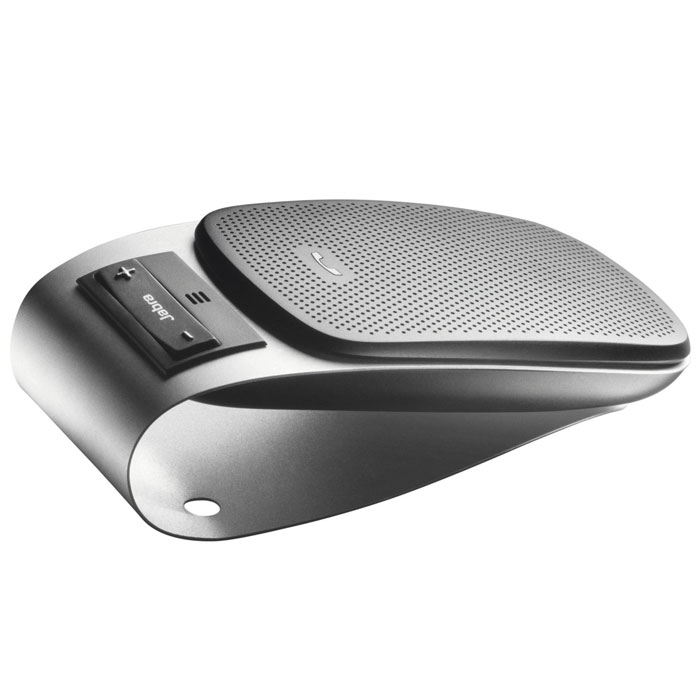 Jabra Drive, Black спикерфон100-49000000-60 Jabra Drive, Black спикерфон100-49000000-60Спикерфон Jabra Drive - идеальный компаньон в поездке для вашего мобильного телефона. Этот автомобильный спикерфон с Bluetooth можно подключить к одному или двум устройствам. Не занимайте руки, говоря по телефону, слушая музыку с мобильного телефона, mp3-плеера или навигационные инструкции GPS с мобильного телефона. Так много функций в небольшом и простом в использовании устройстве!Никаких сложностей или суеты:Вам нужно добраться до места назначения, а спикерфон Jabra Drive поможет вам в пути. Он предоставляет голосовые инструкции по сопряжению с мобильным телефоном или другим устройством с поддержкой Bluetooth. Спикерфон сообщает пользователю об успешном сопряжении с другим устройством и о низком уровне заряда аккумулятора. После успешной синхронизации с телефоном сопряжение будет выполняться автоматически. При поступлении вызова ответить на него можно с помощью Jabra Drive. Разговоры по телефону со свободными руками еще никогда не были такими простыми.Принимает и передает ваш голос и ничего больше:Находясь в дороге, вы вряд ли захотите, чтобы ваши собеседники слышали это. В спикерфоне Jabra Drive применяется технология шумоподавления, которая снижает все шумы от дороги и обеспечивает ясный и четкий звук во время разговоров по телефону.