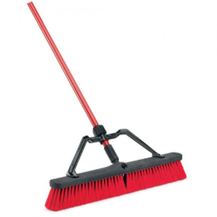 Щетка Libman, усиленная. 0082300823 Щетка Libman, усиленная. 0082300823Щетка Libman выполнена из пластика и металла. Щетка с комбинированным ворсом (в середине ворс более жесткий, по краям более мягкий), кончики которого расщеплены, идеально подходит для различных поверхностей. Она аккуратно очищает поверхность, устойчива к истиранию и давящей нагрузке при чистке. Рукоятка фиксируется пластиковой рамкой на болтах в основании щетки. Металлическая ручка щетки снабжена отверстием на конце, благодаря которому щетку можно подвесить в удобном для вас месте.Эргономичная, современная, удобная, щетка Libman сделает уборку эффективнее и приятнее. Характеристики:Материал: пластик, металл, щетина. Цвет: черный, красный. Ширина рабочей части щетки: 60 см. Длина щетины: 6 см. Длина черенка щетки: 133 см. Изготовитель: США. Артикул: 00823.Компания Libman основана в 1896 году выходцем из Латвии Вильемом Либманом, задавшимся целью создавать высококачественные и долговечные изделия для уборки - веники, из сельскохозяйственных отходов и стеблей сорго. Унаследовавшие бизнес, сыновья Вильяма Либмана, не только сохранили компанию во время Великой депрессии, но укрепили и расширили ее. В 1980 году были введены новейшие технологии, позволившие компании стать одной из крупнейших в США по производству уборочного инвентаря.На сегодняшний день Libman - это компания с мировым именем, благодаря высокому качеству и разнообразию уборочного инвентаря, признана потребителями всего мира.