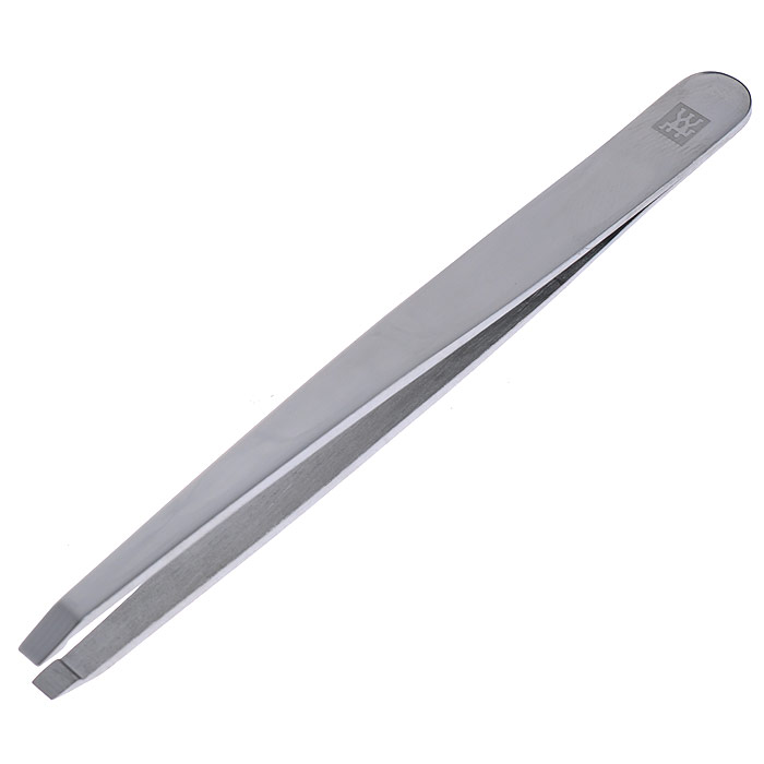 Zwilling Пинцет для бровей Classic Inox, прямой. 78132-10178132-101 Zwilling Пинцет для бровей Classic Inox, прямой. 78132-10178132-101Пинцет для бровей Zwilling Classic Inox предназначен для удаления маленьких волосков. Изготовлен из высококачественной нержавеющей стали.Уход: Инструмент предохранять от падения на пол. Использовать только по назначению! Не рекомендуется хранить во влажных помещениях. Хранить в недоступном для детей месте. Характеристики: Материал: нержавеющая сталь. Длина пинцета: 9 см. Размер упаковки (ДШВ): 14,5 см х 4,5 см х 1,5 см. Производитель: Китай. Артикул:78132-101. Товар сертифицирован.