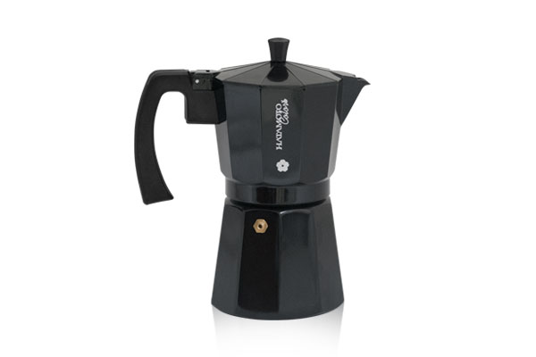 Кофеварка гейзерная Hatamoto, цвет: черный, на 9 чашекBLK-9CUP Кофеварка гейзерная Hatamoto, цвет: черный, на 9 чашекBLK-9CUPГейзерная кофеварка Hatamoto позволит вам приготовить ароматный напиток на 9 персон. Корпус кофеварки изготовлен из высококачественного литого алюминия. Кофеварка состоит из двух соединенных между собой емкостей и снабжена алюминиевым фильтром-перколятором, который сохраняет аромат кофе. Удобная ручка выполнена из прочного бакелита. Данная модель предельно проста в использовании, в ней отсутствуют подвижные части и нагревательные элементы, поэтому в ней нечему ломаться. Гейзерные кофеварки являются самыми популярными в мире и позволяют приготовить ароматный кофе за считанные минуты. Основной принцип действия гейзерной кофеварки состоит в том, что напиток заваривается путем прохождения горячей воды через слой молотого кофе. В нижнюю часть гейзерной кофеварки заливается вода, в промежуточную часть засыпается молотый кофе, кофеварка ставится на огонь или электрическую плиту. Закипая, вода начинает испаряться и превращается в пар. Избыточное давление пара в нижней части кофеварки выдавливает горячую воду через молотый кофе и подобно небольшому гейзеру попадает в верхний отсек, где и собирается в готовый кофе. Время приготовления в гейзерной кофеварке составляет примерно 5 минут. Кофеварку можно использовать на всех типах плит, кроме индукционных.Объем кофеварки: 400 млВысота (с учетом крышки): 22 см.Диаметр основания: 10 см.