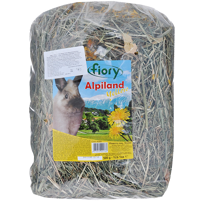 Альпийское сено для грызунов Fiory Alpiland Yellow, с одуванчиком, 500 г06589 Альпийское сено для грызунов Fiory Alpiland Yellow, с одуванчиком, 500 г06589Альпийское сено для грызунов Fiory Alpiland Yellow прекрасно подходит для ежедневного рациона всех видов кроликов. Продукт изготовлен из натурального сена Тосканы. Луга этой итальянской провинции богаты клевером, подорожником, одуванчиком, эспарцетом. Эти ценные травы содержат минеральные вещества, в том числе, кварц и кремний. Трава является самым важным продуктом питания кроликов, живущих в природе и на открытом воздухе. Сено ароматное и богатое люцерной посевной, одуванчиком и клевером, высушенное до нужной степени, чтобы не вредить деликатному кишечнику кролика, является маленьким кусочком природы, подаренным вашему кролику. Состав: сено, сушеные лепестки одуванчика.Вес: 500 г. Товар сертифицирован.