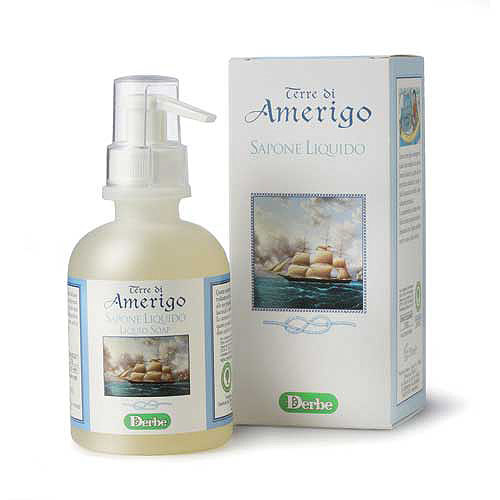 Derbe Мыло жидкое Terre Di Amerigo, 250 млA931648733 Derbe Мыло жидкое Terre Di Amerigo, 250 млA931648733Мягкое деликатное мыло Derbe Terre Di Amerigo имеет стойкий крепкий аромат, который невозможно не заметить. Ваши руки будут пахнуть так, как будто вы нанесли на них парфюм.Шампунь, мыло и дезодорант серии Terre Di Amerigo в единой парфюмерной гамме завершают образ сильного уверенного в своих силах мужчины, склонного к приключениям и авантюрам! Характеристики:Объем: 250 мл. Товар сертифицирован.