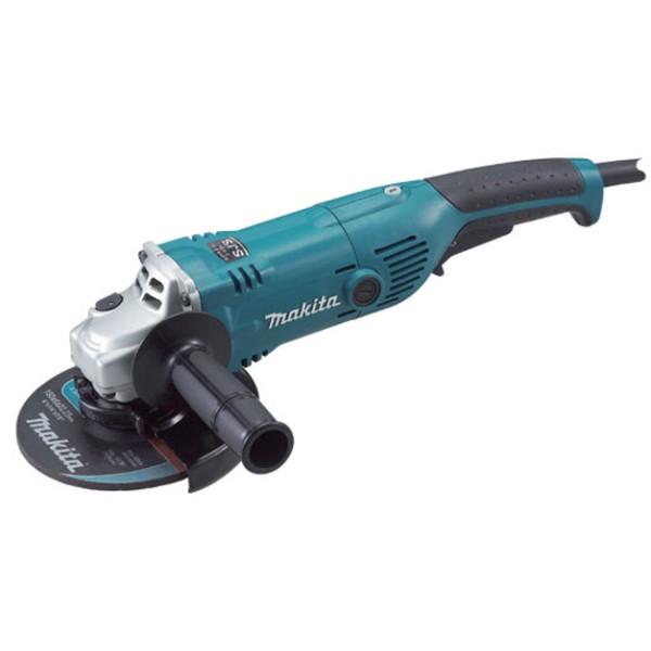 Шлифмашина угловая Makita GA6021CGA6021C Шлифмашина угловая Makita GA6021CGA6021CУгловая шлифовальная машина Makita GA 6021 C - превосходный образец признанного японского качества. При относительно малом весе и небольших габаритах эта модель обладает отличными рабочими характеристиками, востребованными профессионалами. Угловая шлифовальная машина Makita GA 6021 C оснащена мощным современным двигателем (1450 Вт) с усовершенствованной системой пылезащиты, что многократно увеличивает срок службы инструмента. Ресурс угольных щеток значительно возрос благодаря их новой конструкции, более совершенному щеточному узлу и обновленной системе вентиляции. При перегреве двигателя или при определенной степени износа угольные щетки в угловой шлифовальной машине Makita GA 6021 C отключаются автоматически. Для данной модели характерно наличие встроенной электроники, отвечающей за плавный пуск и стабилизацию числа оборотов под нагрузкой. Это способствует высокому качеству производимых работ и обеспечивает долговечность инструмента. Новая система привода SJS (Super-Joint-System) с муфтой скольжения, примененная в угловой шлифовальной машине Makita GA 6021, гарантирует плавный пуск и работу без рывков.Даже при заклинивании режущего диска инструмент не «рванется» из рук: расцепная муфта обеспечит свободное прокручивание вращающихся элементов при неподвижной рабочей насадке. Таким образом, увеличивается безопасность пользователя, механизм меньше подвержен износу и снижается уровень вибрации. В угловой шлифовальной машине Makita GA 6021C предусмотрен световой индикатор сетевого контроля, фиксация пусковой кнопки для продолжительной работы и система блокировки от случайного включения. Благодаря возможной фиксации шпинделя, смена рабочих насадок в угловой шлифовальной машине Makita GA 6021C оптимально безопасна и не составляет особого труда. Дополнительный комфорт в работе с УШМ Makita GA 6021 C обеспечивается удобными рукоятками с антивибрационными вставками: эргономичной задней и дополнительной боковой, которая для удобства пользования может устанавливаться в двух позициях.