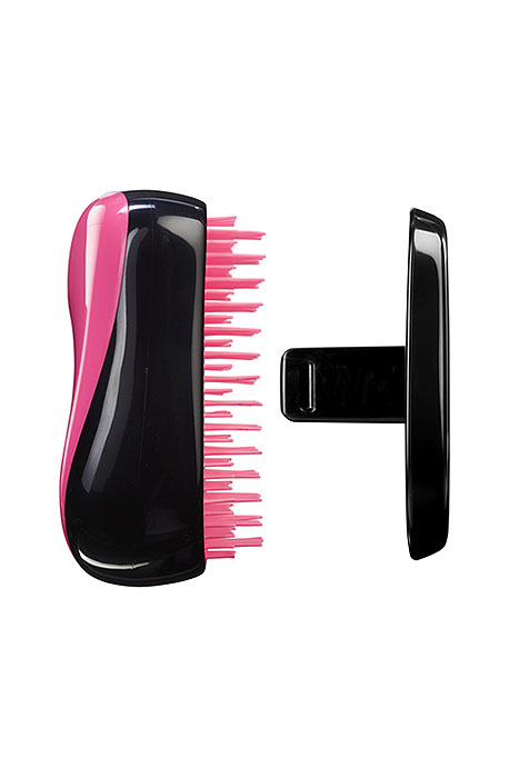 Tangle Teezer Расческа для волос Compact Styler. Pink SizzleCS-BP-010210 Tangle Teezer Расческа для волос Compact Styler. Pink SizzleCS-BP-010210Профессиональная распутывающая расческа Tangle Teezer Compact Styler. Pink Sizzle идеально подходит для всех типов волос. Оригинальная форма зубчиков обеспечивает двойное действие и позволяет быстро и безболезненно расчесать влажные и сухие волосы. Благодаря эргономичному дизайну, расческу удобно держать в руках, не опасаясь выскальзывания. Расческа дополнена удобной крышечкой.Товар сертифицирован.