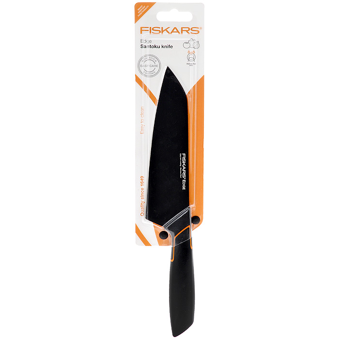 Нож сантоку Fiskars Edge, длина лезвия 17 см978331 Нож сантоку Fiskars Edge, длина лезвия 17 см978331Нож сантоку Fiskars Edge оснащен особо острым лезвием из высококачественной нержавеющей стали. Специальное черное покрытие делает нож более долговечным, упрощает чистку и не позволяет пище прилипать к лезвию. Эргономичная рукоятка, выполненная из стеклопластика, обеспечивает надежный, безопасный захват и непревзойденный комфорт во время резки. Азиатский нож с широким лезвием идеально подходит для разделки мяса, рыбы и шинкования овощей. Можно мыть в посудомоечной машине. Характеристики: Материал: нержавеющая сталь 420J2HRC 53, ABS-пластик. Цвет: черный. Длина лезвия: 17 см. Длина ножа: 30,5 см.