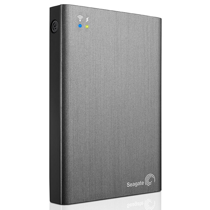 Seagate Wireless Plus 2TB USB3.0 (STCV2000200) внешний жесткий дискSTCV2000200 Seagate Wireless Plus 2TB USB3.0 (STCV2000200) внешний жесткий дискSTCV2000200Seagate Wireless Plus - мобильное устройство хранения данных - без проводов и Интернета. С помощью устройства Seagate Wireless Plus можно просматривать мультимедийное содержимое и получать доступ к файлам без проводов и Интернета. Это мобильное устройство хранения данных создает свою собственную сеть Wi-Fi, что позволяет выполнять беспроводную потоковую передачу мультимедийных данных и файлов на планшетный ПК или смартфон где угодно без подключения к сети.Бесплатное приложение Seagate Media для устройств с ОС iOS и Android облегчает просмотр и воспроизведение содержимого, где бы Вы ни находились. Забудьте о необходимости загружать требуемые файлы на планшетный ПК или смартфон перед отправкой в путешествие. Обладая емкостью 1 ТБ или 2 ТБ, устройство Wireless Plus хранит сотни фильмов или несколько тысяч песен, фотографий и документов. Просто перетяните файлы, чтобы загрузить их по беспроводной сети с компьютера PC или Mac, либо воспользуйтесь адаптером USB 3.0, чтобы загрузить файлы в 10 раз быстрее, чем по сети Wi-Fi.Устройство Wireless Plus обеспечивает доступ и хранение содержимого одновременно для восьми планшетных ПК и смартфонов. Оставите ли Вы его в сумке, выложите на стол или разместите где-нибудь в автомобиле, диапазон действия до 45 м позволит пользоваться устройством, не задумываясь о его местоположении. И что самое главное, благодаря возможности создания собственной сети Wi-Fi не требуется подключение к Интернету, что позволит избежать лишних расходов.Навигация по мультимедийной библиотеке занимает считанные секунды благодаря приложению Seagate Media для устройств с ОС iOS, Kindle Fire и Android. Сортируйте большие мультимедийные библиотеки по фильтрам, выполняйте поиск по ключевым словам и просматривайте папки и миниатюры. Загружайте фильмы и другое мультимедийное содержимое на выбранное устройство - все это можно будет просмотреть позже при отсутствии подключения к Wireless Plus. Если требуется освободить место на смартфоне или планшетном ПК, фотографии и видеоролики, сделанные с помощью камеры устройства, можно с легкостью выгрузить на устройство хранения данных Wireless Plus, воспользовавшись приложением Seagate Media.В домашних условиях устройство Wireless Plus также позволяет выполнять потоковую передачу мультимедийного содержимого на телевизор. Игровые приставки, умные телевизоры, подключенные проигрыватели Blu-ray и другие устройства с поддержкой DLNA могут получать доступ к содержимому устройства Wireless Plus, когда оно подключено к домашней сети Wi-Fi. При наличии приставки Apple TV устройство iPad, iPhone или iPod touch, используя технологию Airplay, может передавать мультимедийное содержимое с маленького экрана на большой. Кроме того, используя телевизоры Smart TV и проигрыватели Blu-ray производства компании Samsung, можно установить приложение Seagate Media непосредственно на устройство Samsung, а потом просматривать содержимое и перемещаться по нему с помощью интерфейса и дистанционного управления, оптимизированных для домашнего просмотра.Дополнительно:Время работы от батареи: до 10 часов