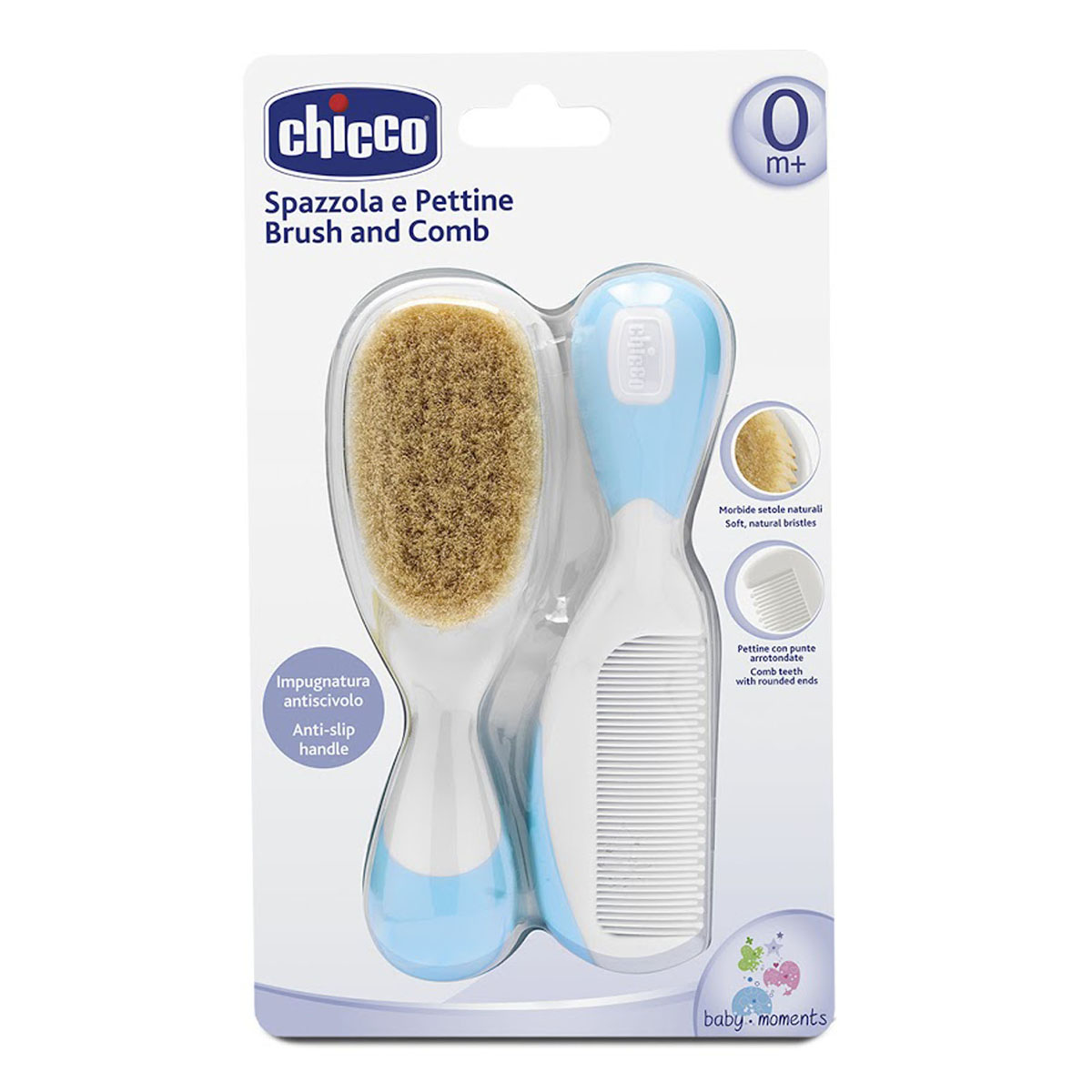Chicco Набор детская расческа и щетка цвет белый голубой00006569200000 Chicco Набор детская расческа и щетка цвет белый голубой00006569200000Набор Chicco (Чико) идеально подойдет для ухода за нежными волосами малыша. Он включает в себя щетку и расческу.Щетка c шелковистой щетиной создана специально для бережного ухода за волосами, а закругленные зубцы расчески не раздражают нежную кожу головы младенца и предохраняют ее от царапин.Рекомендуемый возраст: от 0 месяцев.