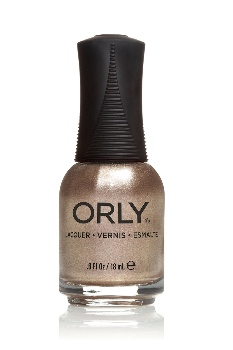 Orly Лак для ногтей Secret Society, тон: № 807 Voyeuristic Adventure, 18 мл20807 Orly Лак для ногтей Secret Society, тон: № 807 Voyeuristic Adventure, 18 мл20807Элегантные, манящие, изысканные, чарующие - именно такие цвета составляют базовую коллекцию лаков для ногтей Orly. Широкий спектр тонов разнообразных оттенков позволяет удовлетворить самые изысканные вкусы и менять цвет ногтей хоть два раза в день. Вы можете выбрать какой угодно вариант гардероба - палитра лаков Orly позволит подобрать оттенок на любой случай и для любого настроения. Плюс ко всему приятно осознавать, что ваши ногти покрыты лаком фирмы, пользующейся репутацией одной из лучших среди специалистов ногтевого сервиса и на протяжении тридцати лет занимающейся разработкой и производством средств по уходу за натуральными ногтями. При этом останавливаться на достигнутом в Orly не собираются. Коллекция лаков Secret Society от компании Orly будет держать в секрете все тайны красоты каждой женщины. Искрящиеся обольстительные оттенки привлекают праздничным блеском и своей неординарностью. С ними любая представительница прекрасного пола почувствует себя таинственной незнакомкой на маскарадном балу.Способ применения:нанести 1-2 слоя лака поверх базового покрытия. Завершить маникюр с помощью верхнего покрытия и сушки.Товар сертифицирован.
