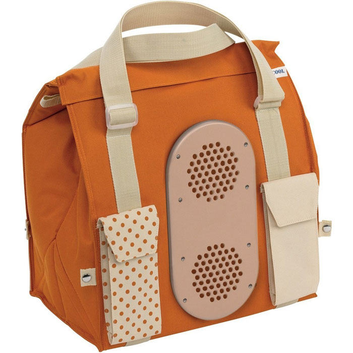 MOBICOOL S28 автохолодильник 28 л, OrangeS28 DC MOBICOOL S28 автохолодильник 28 л, OrangeS28 DCТермоэлектрический мобильный холодильник MOBICOOL S28 предназначен для сохранности продуктов питания и напитков в летний зной. Объем этого бытового прибора равен 28 литрам. Сумка холодильник охлаждает до 18°С ниже окружающей температуры. С внешней стороны устройство покрыто высокопрочным полиэстером.Удобная ручка для переноскиСистема двухсторонней вентиляцииОтсек в крышке для кабеля питания