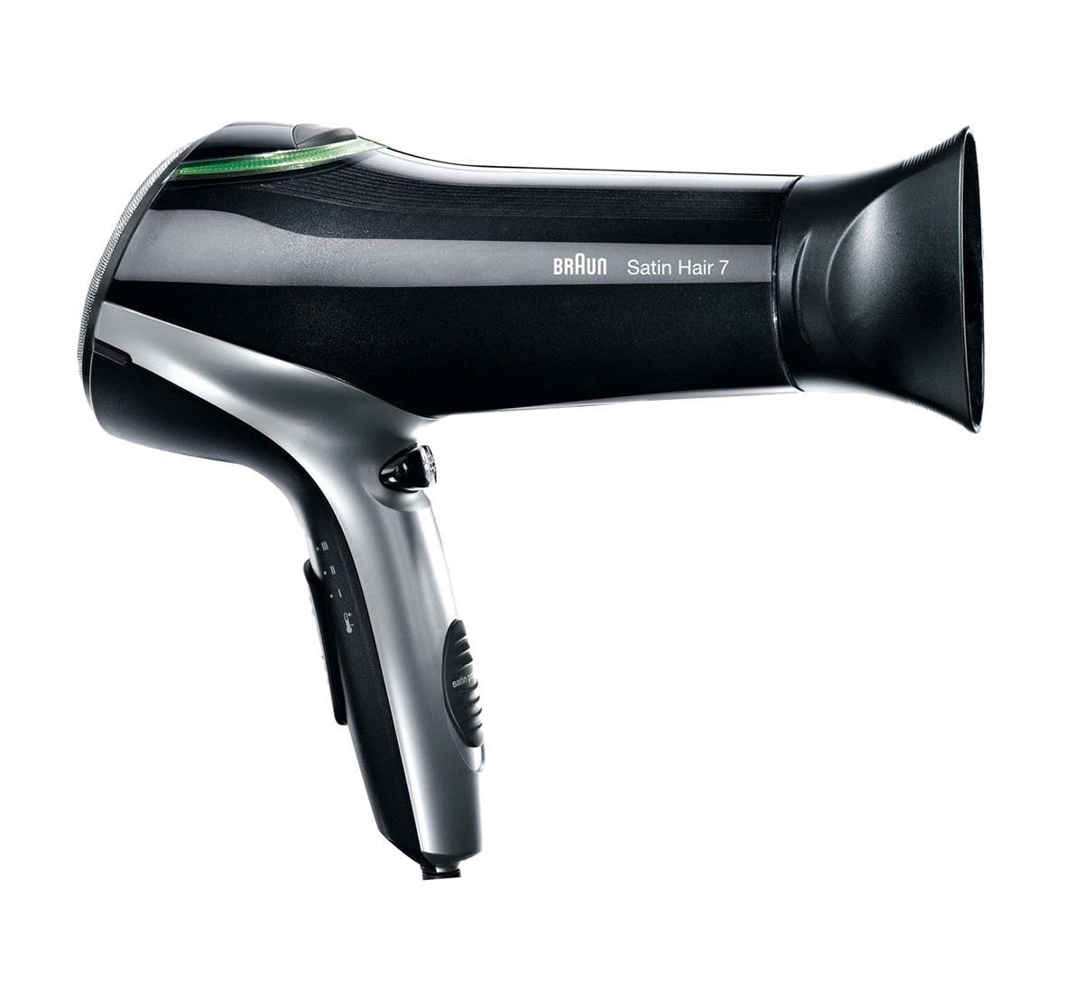 Braun HD710 фенHD710 Braun HD710 фенHD710Фен Braun HD710 имеет 3 режима температуры и 2 скорости. Удобные переключатели находятся на ручке устройства. Вы можете подобрать необходимый режим для вашего типа волос. Две скорости позволяют регулировать поток воздуха. Чтобы зафиксировать прическу или завершить процесс укладки, используйте функцию холодный воздух. Фен оснащен технологией Satin Protect, которая предотвращает пересушивание волос. Благодаря керамическому модулю тепло распределяется равномерно, и подогретый воздух не вредит волосам. Фен Braun HD710 имеет функцию ионизации Iontec. Вы можете быть уверены, что благодаря ионам satin ions ваши волосы не будут пересушиваться. Во время сушки ионы притягивают частицы влаги из воздуха и насыщают ими волосы. Купить такой фен значит придать своей прическе здоровый блеск и сияние.