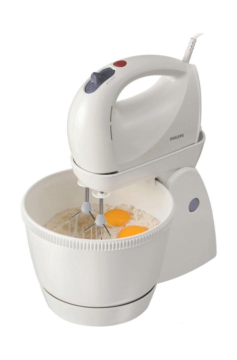Philips HR1/40 стационарный миксерHR1/40 Philips HR1/40 стационарный миксерHR1/40Приготовление изысканных домашних тортов, пирогов и выпечки для всей семьи еще никогда не было настолько простым. Миксер Philips HR1/40 мощностью 400 В с подставкой и вращающейся чашей емкостью 3 литра сделает за вас всю трудную работу, за минуты приготовив идеальные смеси. Ваш верный и надежный помощник на кухне.Различные скоростные режимы и турборежим:Различные скоростные режимы и турборежим для идеального результата. Венчики для взбивания и крюки для теста:С помощью миксера Philips, который оснащен венчиками для взбивания и крюками для теста из нержавеющей стали, вы сможете идеально взбить или смешать ингредиенты для любого рецепта.Зажим для шнура для аккуратного хранения на кухне.