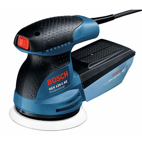Bosch Эксцентриковая шлифмашина GEX 125-1 AE0601387500 Bosch Эксцентриковая шлифмашина GEX 125-1 AE0601387500Компактная и эргономичная конструкция с тремя большими мягкими накладками для различных положений рукоятки и исключительного удобства в работеСистема микрофильтрации Bosch: эффективная система пылеудаленияПредварительный выбор числа оборотов в зависимости от обрабатываемого материалаТормоз шлифтарелки предотвращает повреждение (царапины) обрабатываемой деталиЭксцентрическое движение плюс вращение обеспечивают максимально тонкое шлифование при высокой производительностиЛипучка для быстрой и удобной замены шлифлистов