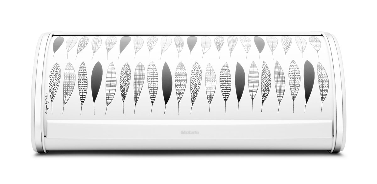 Хлебница Brabantia, 45 см х 26 см х 17 см, цвет: белый484827 Хлебница Brabantia, 45 см х 26 см х 17 см, цвет: белый484827Хлебница Brabantia изготовлена из высококачественной нержавеющей стали. Изделие оснащено откидной крышкой с оригинальным изображением листьев и пластиковой вставкой. Хлебница предназначена для хранения хлеба, чипсов, кексов и других хлебобулочных изделий. В ней продукты долго сохраняют привлекательный внешний вид, остаются свежими и хрустящими. Крышка плавно открывается и герметично закрывается. Вместительность, функциональность и стильный дизайн позволят хлебнице стать не только незаменимым аксессуаром на кухне, но и предметом украшения интерьера. В ней хлеб всегда останется свежим и вкусным.