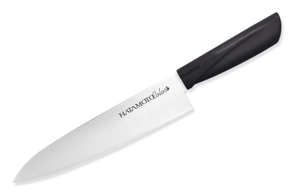 Нож поварской Hatamoto Color, цвет: черный, длина лезвия 18 см3014-BLK Нож поварской Hatamoto Color, цвет: черный, длина лезвия 18 см3014-BLKПоварской нож Hatamoto Color выполнен из высокоуглеродистой стали 1К6 и прошел дополнительную криообработку при температуре - 70°С, что обеспечивает дополнительную гибкость и однородность структуры для более продолжительного удержания режущей кромки при работе. Рукоятка ножа изготовлена из высококачественного пластика. Тыльная сторона рукояти гладкая, что уменьшает напряжение и увеличивает комфорт при работе, а внутренняя сторона выполнена зернистой, для более цепкого хвата даже в мокрых и намасленных руках, что предотвратит травмы на кухне. Такой нож прекрасно подойдет для очистки, разделки и нарезки фруктов, овощей и мяса. Ножи Hatamoto Color обладают уникальной геометрией клинков, а также в процессе производства подвергаются инновационным способам обработки стали, что на выходе позволило создать ножи в сегменте эконом класса, но с характеристиками клинков ни чем не уступающих профессиональным, а порой превосходящих их по качеству и плавности реза. Правила эксплуатации: - Хранить нож следует в сухом месте. - После использования, промойте нож теплой водой и протрите насухо. - Оставление ножа в загрязненном состоянии может привести к образованию коррозии. Запрещается: - Мыть нож в посудомоечной машине. - Хранить ножи в одной емкости со столовыми приборами. - Резать на твердых поверхностях: каменных столешницах, керамических тарелках, акриловых досках. - Запрещается нецелевое использование ножа: вскрывать консервные банки, разрезать кости, скоблить твердые поверхности, резать замороженные продукты. Правка производится легкими движениями на водном камне или мусате. Заточка ножа - сложный технологический процесс, должен производиться профессионалом на специальном оборудовании. Услуга по заточке ножа предоставляется специалистами компании «Тоджиро». Общая длина ножа: 30,5 см.Уважаемые клиенты! В случае несоблюдения правил эксплуатации, нож не подлежит гарантийному обслуживанию.