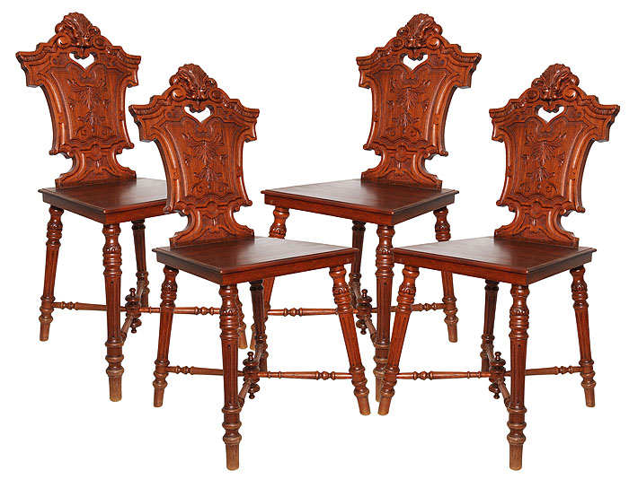 Комплект из 4 стульев. Орех, резьба. Европа, конец XIX века