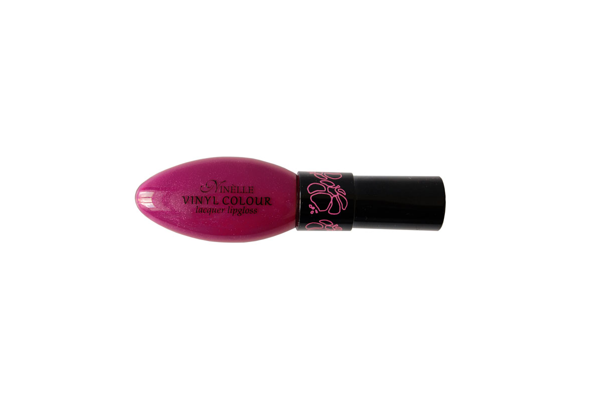 Ninelle Лаковый блеск для губ Vinyl Colour, тон № 525, 12 мл843N10552 Ninelle Лаковый блеск для губ Vinyl Colour, тон № 525, 12 мл843N10552Лаковый блеск для губ Vinyl Colour придает эффект виниловых лаковых губ с насыщенным чувственным цветом! Гипоаллергенно.Товар сертифицирован.