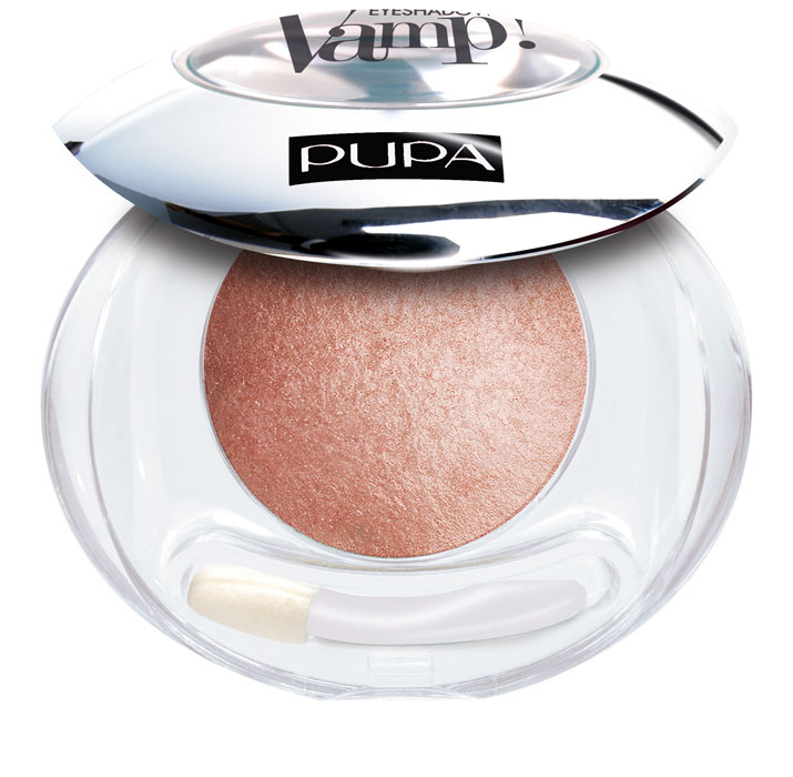 PUPA Запеченные тени VAMP! тон 200 золотой розовый перламутровый,1 гр.040013200 PUPA Запеченные тени VAMP! тон 200 золотой розовый перламутровый,1 гр.040013200Wet&Dry бестселлер Пупа - запеченные тени для век - в новой необыкновенной формуле с эффектом атласа. Формула содержит мельчайшие жемчужины, гарантирующие однородность и гладкость. Чрезвычайно мягкая и шелковистая текстура придает взгляду безграничную выразительность и утонченность. Luminys Silk могут быть использованы в сухом виде для создания элегантного и изысканного образа, а также во влажном в целях получения насыщенного и притягательного цвета.
