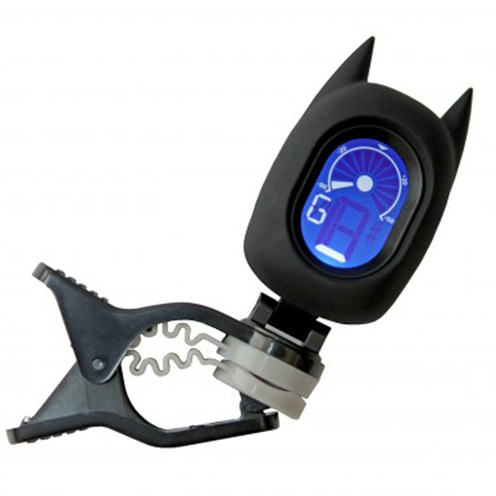 Flight BAT тюнер хроматическийBAT Flight BAT тюнер хроматическийBATХроматический тюнер-мультяшка Flight BAT в форме бэтмена. Крепится на гриф гитары как прищепка. Имеет LCD дисплей. Удобная цветная индикация: оранжевый - тюнер не настроен, зеленый - тюнер настроен. Управление одной кнопкой, расположенной на спинке бэтмена.