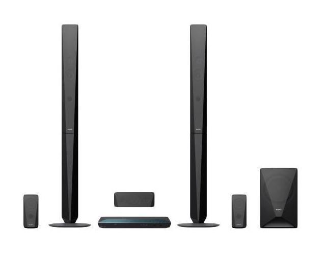 Sony BDV-E4100 домашний кинотеатр4905524897319 Sony BDV-E4100 домашний кинотеатр4905524897319Больше впечатлений от фильмовНаслаждайтесь динамическим объемным звучанием — грохотом в фильмах, ревом толпы на спортивных матчах или вокальными партиями в любимых композициях. Используя доступ к песням в одно касание на смартфоне, поддерживающем NFC и Bluetooth®, вы можете начать воспроизведение музыки так же быстро, как шагнуть в комнату.Не слушайте — ощущайтеСмотрите ли вы любимый фильм или слушайте музыку, пусть звучание будет по-настоящему впечатляющим. Благодаря щедрой выходной мощности 1000 Вт двух напольных АС, двух сателлитных АС и сабвуфера вы услышите безупречный и мощный окружающий звук, который перенесет вас в эпицентр событий.Прослушивание в одно касаниеПередавайте музыку со смартфона или планшетного компьютера с поддержкой Bluetooth® и NFC, просто прикоснувшись к системе домашнего кинотеатра. Требуется всего одно касание. Также вы можете передавать музыку в потоковом режиме с ПК, iPhone, iPad или iPod* через Bluetooth®. Каким бы ни был ваш выбор, технология Digital Music Enhancer обрабатывает звук, делая его чище.Беспроводная передача фильмов, фотографий и другого контентаБлагодаря встроенному Wi-Fi, вы можете с легкостью подключить к устройству смартфон, ноутбук, планшетный компьютер или подключиться к Интернету без проводов. Передавайте любой развлекательный контент: от фотографий до списков воспроизведения, от онлайн-видео до телешоу и видеоклипов YouTube .Откройте мир онлайн-развлеченийВ вашей видеотеке не осталось непросмотренных фильмов? Сетевой сервис Sony Entertainment Network расширяет вашу домашнюю коллекцию фильмов и ничем не ограничивает ваш выбор: с его помощью вы можете смотреть потоковое видео в HD-качестве и любимые телеканалы, слушать музыку, а также читать новости, смотреть погоду, играть в игры и выполнять множество других действий с помощью веб-браузера и приложений сервиса.Безупречный дизайн и стильНовые модели домашних кинотеатров воплощают дизайн Sense of Quartz, подсказанный образом безупречных сияющих граней горного хрусталя. От АС до пультов, каждый элемент привносит чувство утонченного и изысканного стиля в ваш дом.Яркие эмоции во время просмотраНасладитесь качеством изображения, которое по-настоящему вовлекает вас в происходящее. Смотрите фильмы формата 2D и 3D на дисках Blu-ray и DVD в разрешении Full HD с естественным изображением и четкой детализацией. Даже онлайн-фильмы на экране ПК покажутся вам более плавными благодаря применению интеллектуальных технологий.