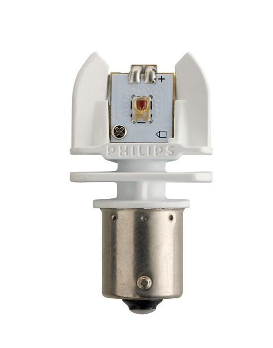Лампа автомобильная светодиодная сигнальная Philips X-tremeVision LED, цоколь BAY15d, 12V, 2/0,3W, 2 шт12899 RX2 Лампа автомобильная светодиодная сигнальная Philips X-tremeVision LED, цоколь BAY15d, 12V, 2/0,3W, 2 шт12899 RX2Автомобильная лампа Philips X-tremeVision LED для стоп-сигналов и габаритных огней излучает яркий свет, обеспечивая максимальную видимость и безопасность на дороге. Распределение света на 270°. Широкий угол распределения света светодиодных автомобильных ламп для безупречного стиля.Яркий красный свет, стоп-сигналы и габаритные огни. Высокомощные светодиодные лампы для автомобиля Philips излучают яркий красный свет для стильного освещения. Устойчивость к вибрациям и воздействию высоких температур. Светодиодные лампы для автомобиля Philips оснащены уникальной конструкцией, устойчивой к вибрациям и воздействию высоких температур до 70°. Мгновенное включение. Мгновенное включениеСветодиодные стоп-сигналы и габаритные огни Philips включаются быстрее, что обеспечивает транспортному средству, движущемуся сзади, дополнительно 6 метров для торможения (при скорости 120 км/ч).Цветовая температура: красные.