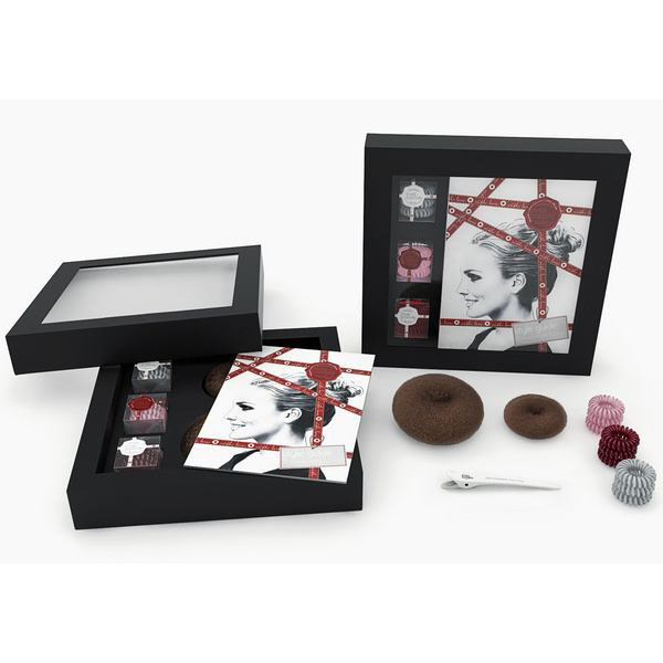 Набор аксессуаров Invisibobble Styling Box, 12 предметов3025 Набор аксессуаров Invisibobble Styling Box, 12 предметов3025Набор аксессуаров Invisibobble Styling Box - это настоящая находка для тех, кто хочет выглядеть стильно и заботится о здоровье своих волос.В набор входит два бублика для создания пучков, 9 резинок Invisibobble (три комплекта по 3 штуки розового, серого и бордового цвета), зажим для волос и буклет с инструкциями по созданию различных причесок своими руками.Резинки не деформируется и не теряют цвета. Резинки изготовлены из экологически чистых материалов и после использования не оставляют на ваших волосах следов, отлично обхватывают волосы и обеспечивают хорошее сцепление благодаря своей форме.Зажим для волос изготовлен из пластика, с помощью него можно закалывать волосы в процессе создания прически. Бублик для создания пучков надежно держится на волосах.Набор аксессуаров Invisibobble Styling Box позволит создать оригинальную прическу на торжество или на каждый день. Диаметр бублика: 6,5 см, 9,5 см.Длина зажима: 12 см.Количество резинок: 9 шт.