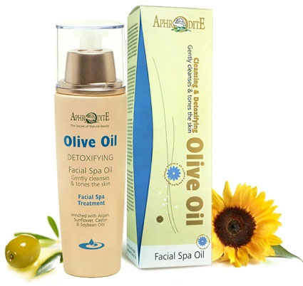 Aphrodite SPA-средство по уходу за лицом Olive Oil, 100 млZ-39 Aphrodite SPA-средство по уходу за лицом Olive Oil, 100 млZ-39Уникальное SPA-средство Aphrodite по уходу за лицом Olive Oil может использоваться какдля очищения кожи и снятия макияжа, так и в качестве терапевтического средства для детоксификации кожи. Формула обогащена аргановым маслом для восстановления естественного иммунитета, маслом календулы, чтобы исключить раздражение и воспаление кожи.Рекомендовано для нормальной, сухой и чувствительной, зрелой кожи.Объем: 100 мл.Без парабенов и красителей.Товар сертифицирован.