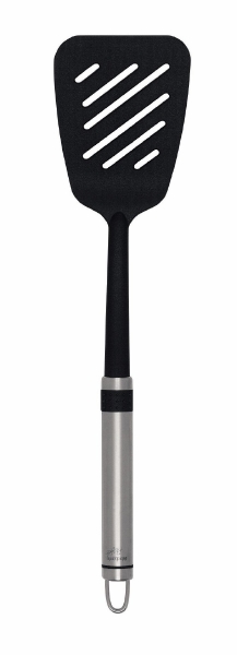 Лопатка с прорезями Brabantia Profile, большая, цвет: стальной матовый. 363726363726 Лопатка с прорезями Brabantia Profile, большая, цвет: стальной матовый. 363726363726Излишний жир и жидкость стекают через прорези. Не царапает посуду с антипригарным покрытием – эластичный пластик и сглаженные формы. Имеет длительный срок службы – высококачественный огнеупорный нейлон (макс. 220°C). Ручка из нержавеющей стали с петелькой для подвешивания. Бесшовная конструкция – гигиеничность и удобство очистки. Подходит для мытья в посудомоечной машине. Имеется сочетающийся по стилю настенный держатель (рейлинг). Продается отдельно.