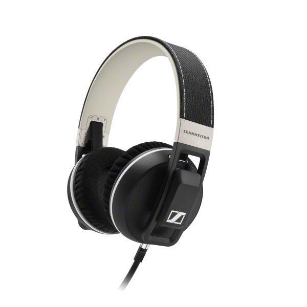 Sennheiser Urbanite XL, Black наушники506085 Sennheiser Urbanite XL, Black наушники506085URBANITE XL – охватывающие мобильные стереонаушники с пультом управления для смартфонов и планшетов Apple Охватывающие наушники URBANITE XL способны выдать мощный клубный звук, насыщенный низкими частотами, в то же время, обеспечивая превосходную четкость во всем остальном диапазоне частот. Благодаря уникальной складной конструкции наушники URBANITE XL можно легко сложить и убрать в чехол, входящий в комплект поставки, для хранения или транспортировкиВ наушниках серии URBANITE использовано достаточно элементов, придающих конструкции необходимую жёсткость, наушники изготовлены из прочных и высококачественных материалов. Шарниры из нержавеющей стали придают дизайну строгость, а тканевая отделка оголовья вносит пасторальные нотки в утилитарный городской стиль