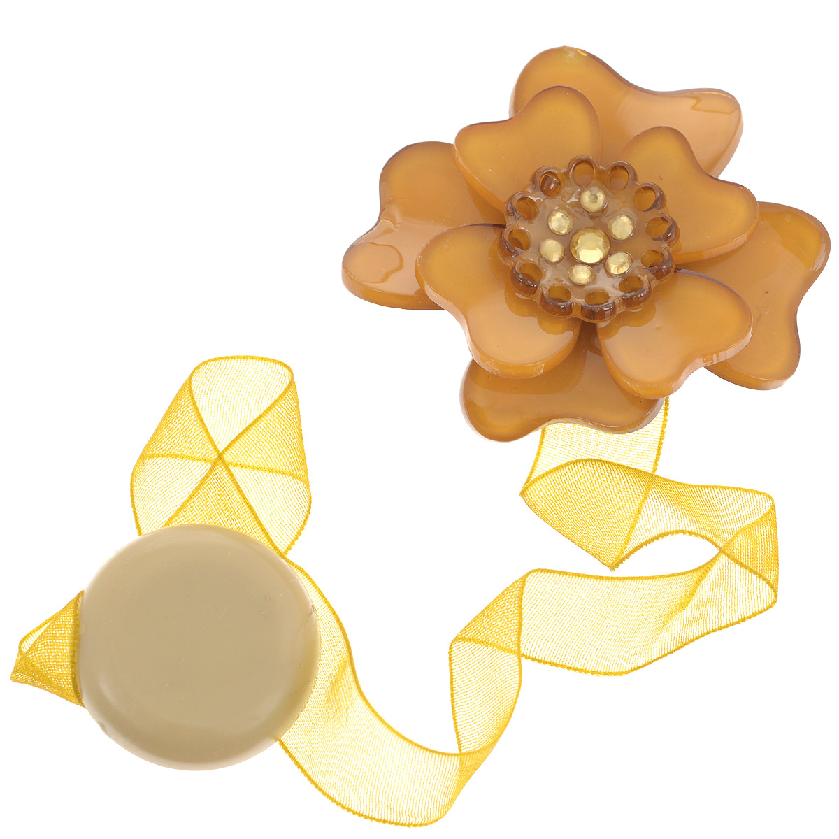 Клипса-магнит для штор Calamita Fiore, цвет: карамельный, золотистый. 7704008_7077704008_707 Клипса-магнит для штор Calamita Fiore, цвет: карамельный, золотистый. 7704008_7077704008_707Клипса-магнит Calamita Fiore, изготовленная из пластика и текстиля, предназначена для придания формы шторам. Изделие представляет собой два магнита, расположенных на разных концах текстильной ленты. Один из магнитов оформлен декоративным цветком и украшен стразами. С помощью такой магнитной клипсы можно зафиксировать портьеры, придать им требуемое положение, сделать складки симметричными или приблизить портьеры, скрепить их. Клипсы для штор являются универсальным изделием, которое превосходно подойдет как для штор в детской комнате, так и для штор в гостиной. Следует отметить, что клипсы для штор выполняют не только практическую функцию, но также являются одной из основных деталей декора этого изделия, которая придает шторам восхитительный, стильный внешний вид.Материал: пластик, полиэстер, магнит.Диаметр декоративного цветка: 5 см.Диаметр магнита: 2,5 см.Длина ленты: 28 см.