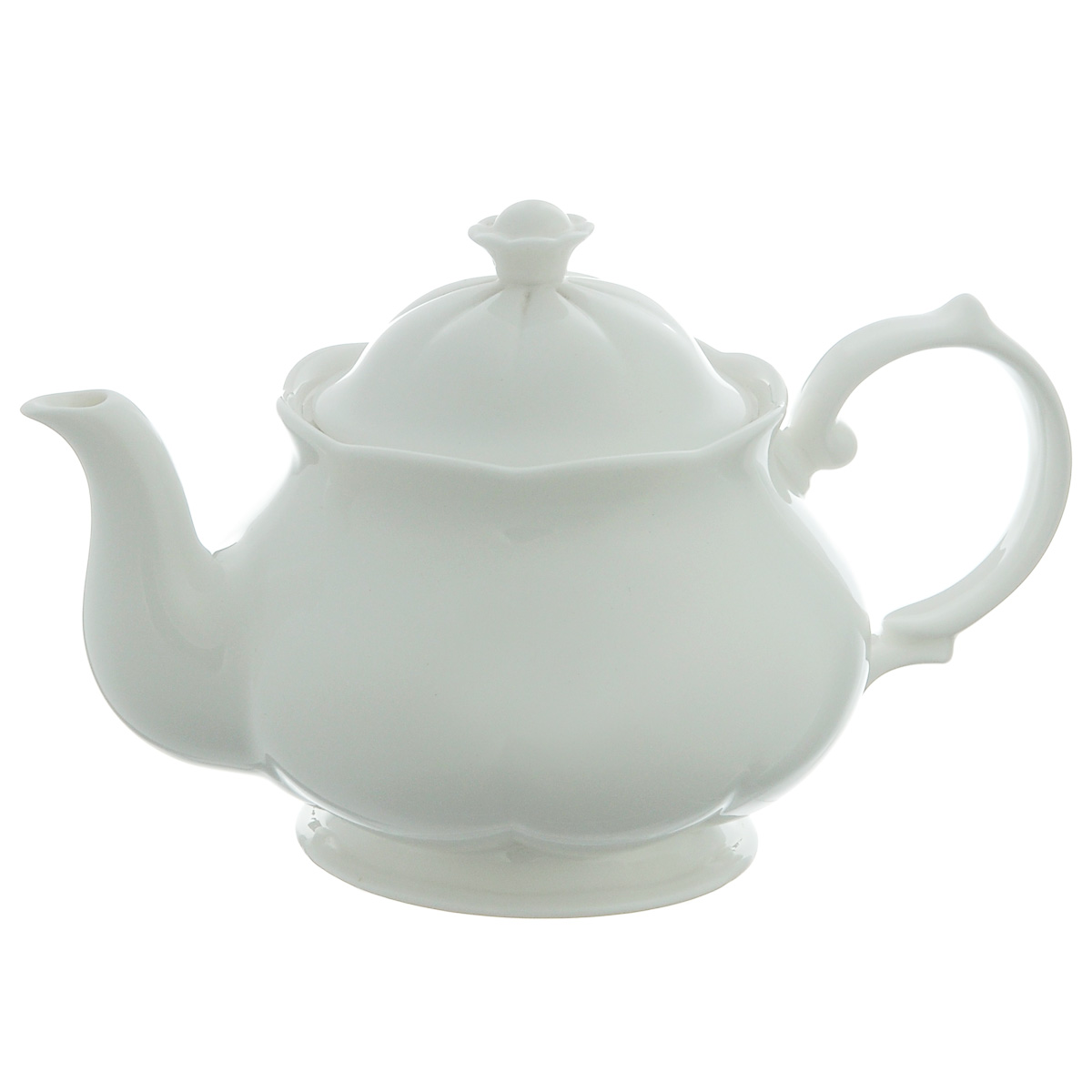 Чайник заварочный Royal Bone China White, 0,5 л89ww/0351 Чайник заварочный Royal Bone China White, 0,5 л89ww/0351Заварочный чайник Royal Bone China White, изготовленный из костяного фарфора с содержанием костяной муки (45%), прекрасно впишется в интерьер вашей кухни и станет достойным дополнением к кухонному инвентарю. Основным достоинством изделий из костяного фарфора является абсолютно гладкая глазуровка. Такие изделия сочетают в себе изысканный вид с прочностью и долговечностью. Чайник снабжен эргономичной крышкой и изящной ручкой. Заварочный чайник Royal Bone China White не только украсит ваш кухонный стол и подчеркнет прекрасный вкус хозяйки, но и станет отличным подарком.Объем чайника: 0,5 л.Высота (с учетом крышки): 12 см.