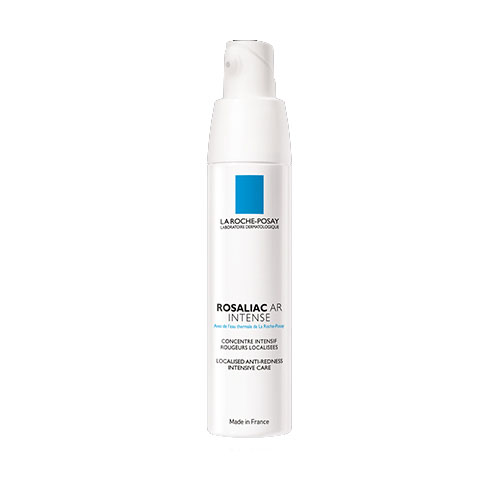 La Roche-Posay Интенсивная сыворотка для лица Rosaliac AR40 млM3295800 La Roche-Posay Интенсивная сыворотка для лица Rosaliac AR40 млM3295800Интенсивная сыворотка сочетает 3 активных компонента: амбофенол, нейросенсин, термальная вода La Roche-Posay. Эффективно уменьшает покраснения, воздействуя на их причину, предотвращая их повторное появление. При курсовом применении (4 недели) выравнивает тон кожи и укрепляет сосуды.Амбофенол, мощный природный экстракт, богатый полифенолами, сужает кровеносные сосуды и укрепляет их стенки. Нейросенсин эффективно снижает выраженность видимых покраснений.Термальная вода La Roche-Posay оказывает антиоксидантное, защитное и успокаивающее действия.